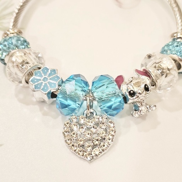 Lilo & Stitch Charm Bracelet - Picture 3 of 4